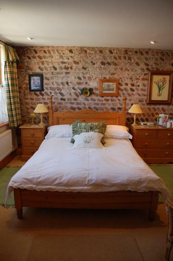 Clayton Wickham Farmhouse Hurstpierpoint Buitenkant foto